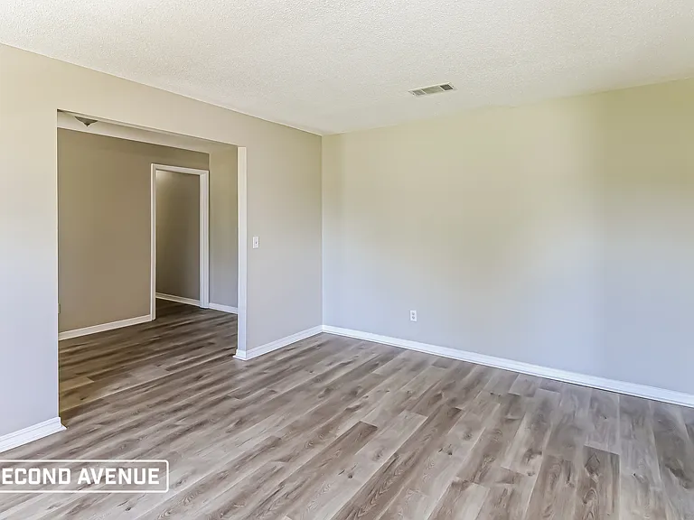 5276 Rainey Ave N — Photo 6