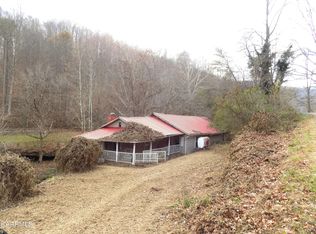 153 Lick Creek Ln, La Follette, TN 37766