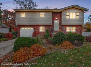 44 Hilltop Blvd, East Brunswick, NJ 08816
