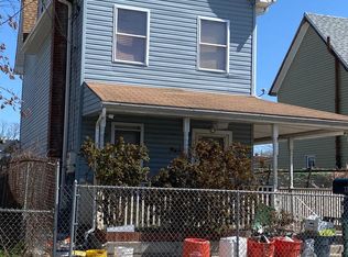 128 N 28th St, Camden, NJ 08105
