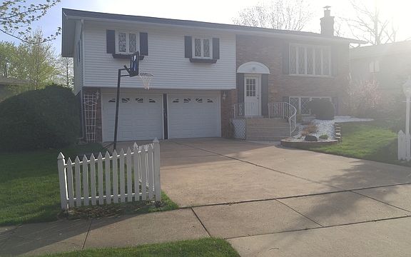 2nd image of 6257 Carlsbad Dr