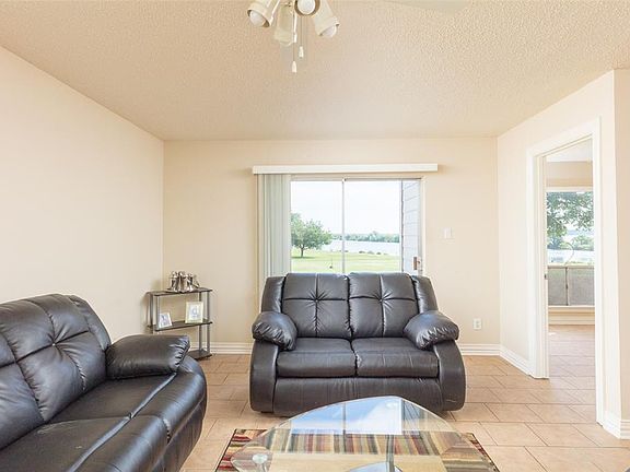 5th image of 100 Harbor Dr Unit 102A