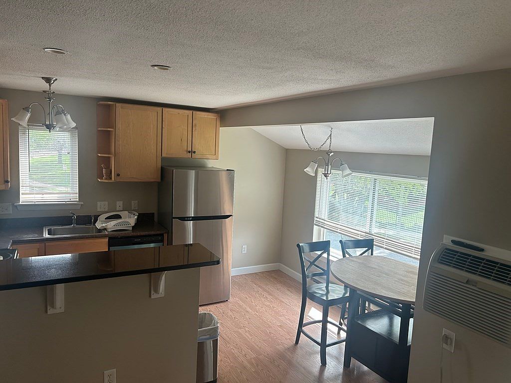 53 Saint Kolbe Dr UB, Holyoke, MA 01040 Zillow