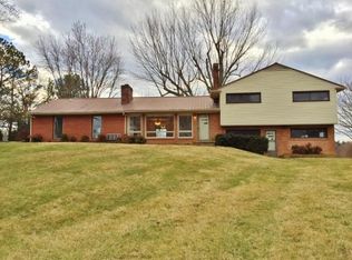 1112 Cherry Ridge Dr, Jonesborough, TN 37659