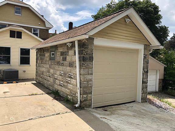 Garage for one small vehicle