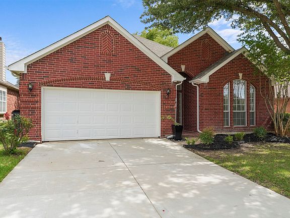 2nd image of 4605 Angelina Way