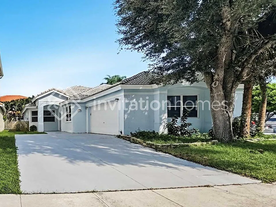 11146 Harbour Springs Cir