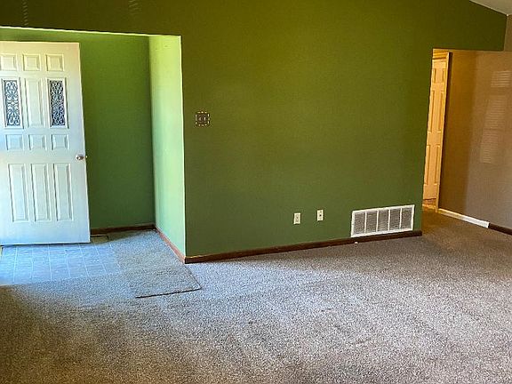 2nd image of 1137 Mayfair Ln
