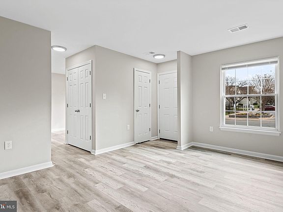 5th image of 57 Adams Dr NE