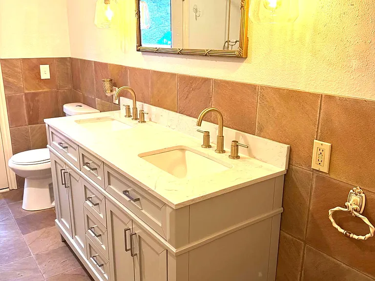 Main level bathroom with clawfoot tub