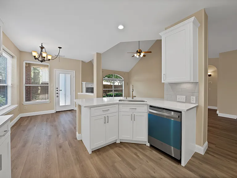 18638 Tall Oak Dr — Photo 10