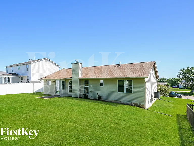 3891 Cambridge Crossing Dr — Photo 15