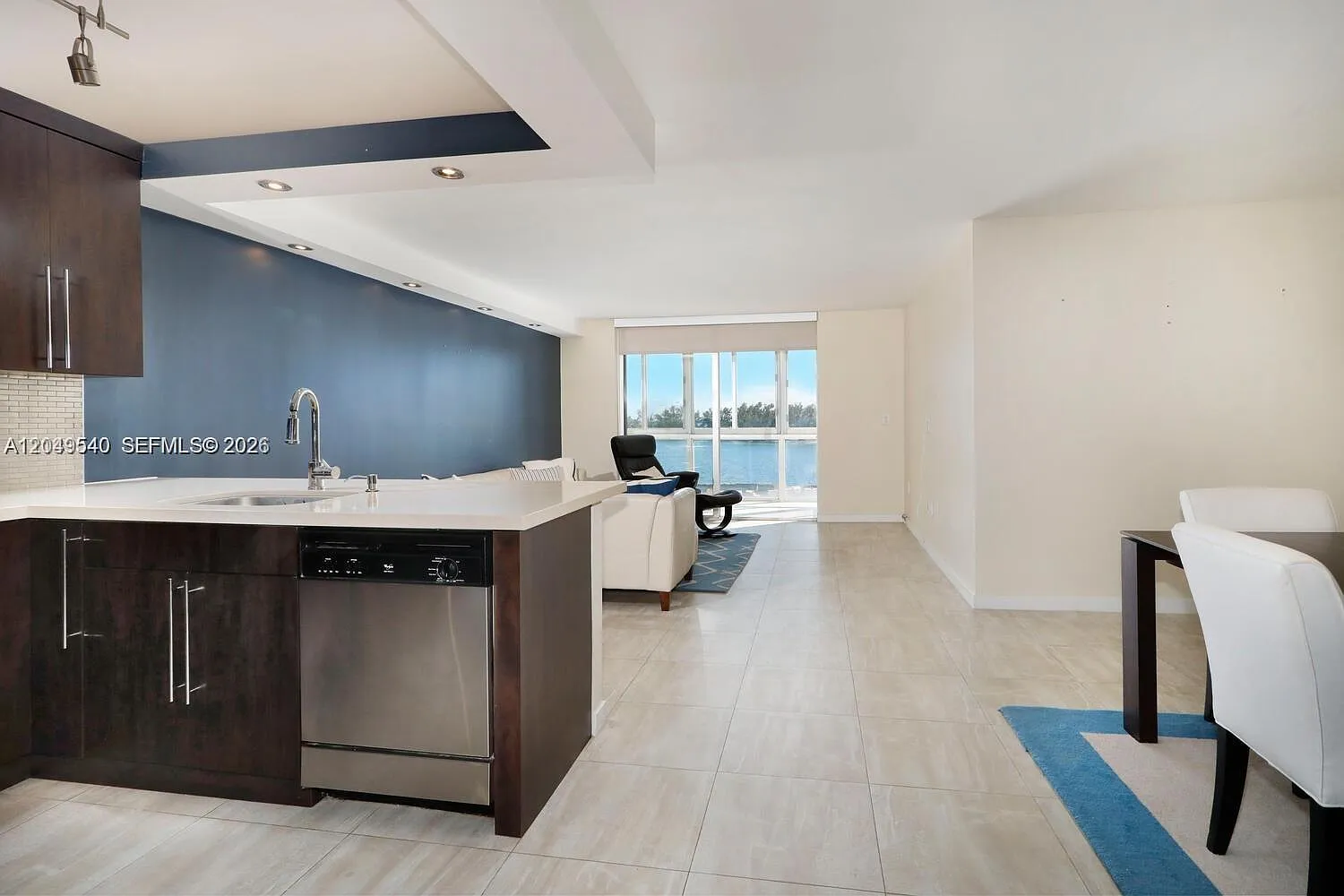 Brickell 25 Condo — Photo 4
