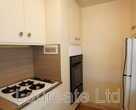 5th image of 800 N Washington St APT 404