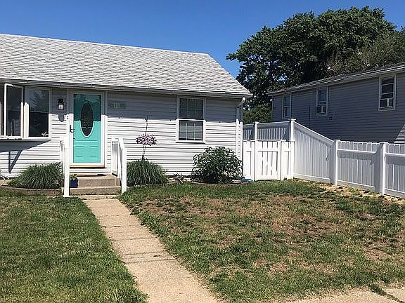 Front right-side view