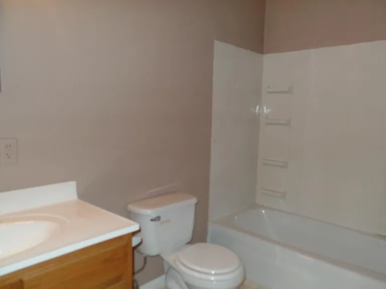 2704 Pine St #2 — Photo 8