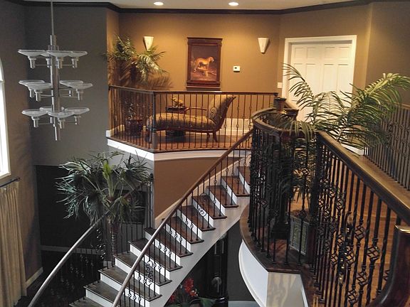 4th image of 6766 Heritage Dr