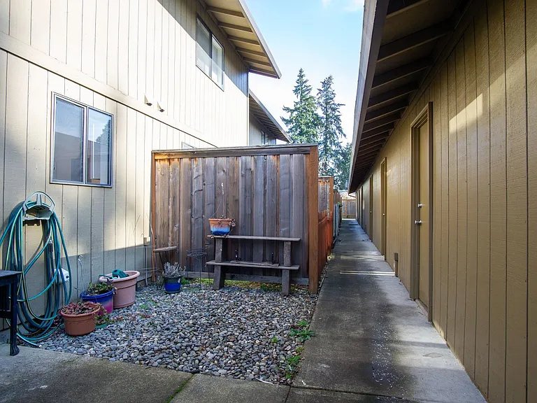 8363 SW Durham Rd #6 — Photo 16