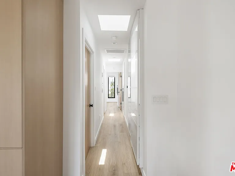 1265 Keniston Ave — Photo 18