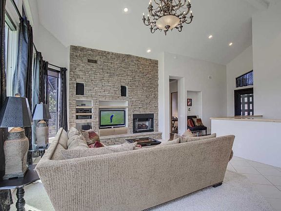 5th image of 2507 E Scenic Dr