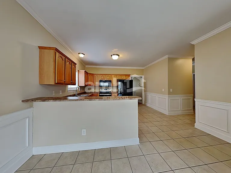 5072 Republic Ave — Photo 5