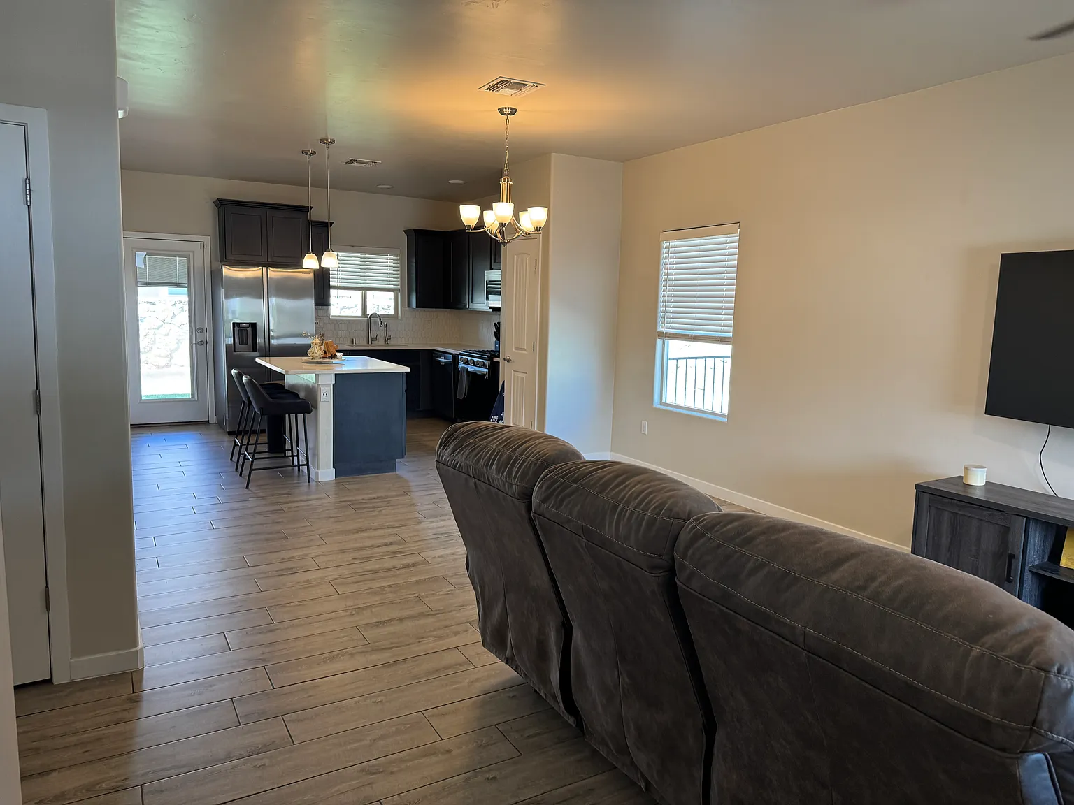 3 bed, 1241 sqft, $1,775 — Photo 3