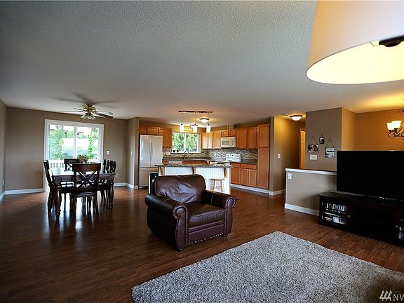 4th image of 5319 S 301st Ct