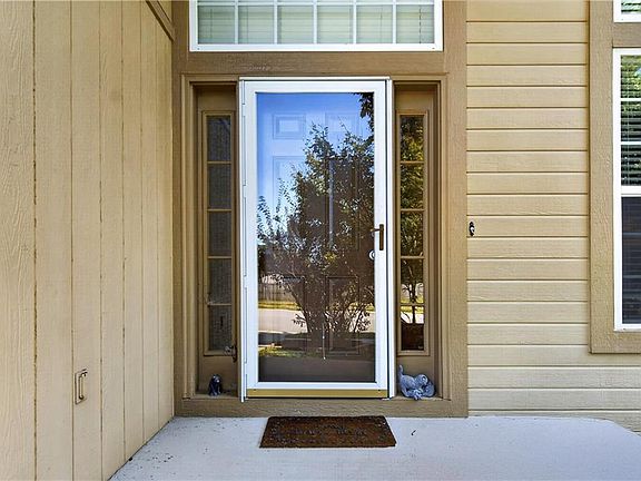 5th image of 1433 Glen Dr