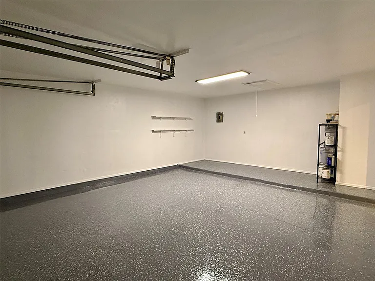 3009 Bushnell Dr — Photo 25