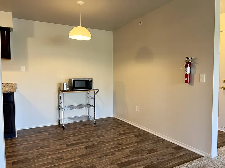 Dover Hills Apartments — Photo 59