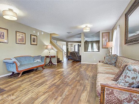 3rd image of 133 Brinkley Park Ct
