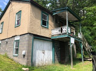 636 E Kline St, Covington, VA 24426
