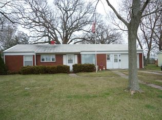 248 W Fleming St, Watseka, IL 60970
