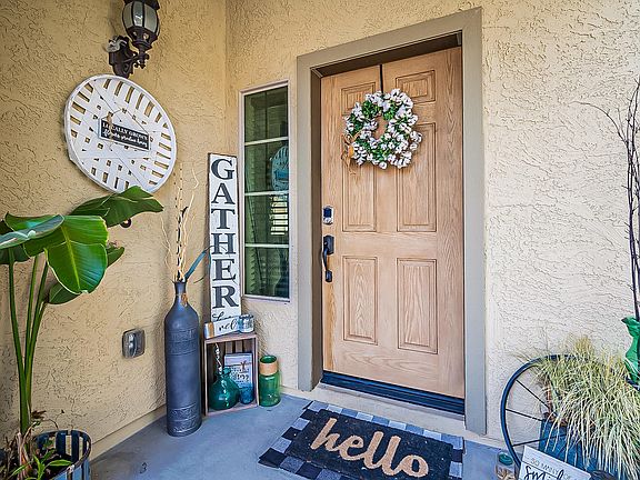 5th image of 21253 N 36th Pl