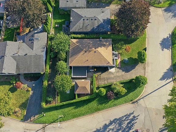 3rd image of 11 Dawn Rd
