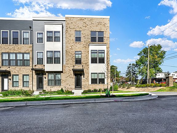 Mozart Urban 3 Story