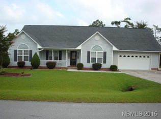 123 Secretariat Dr, Havelock, NC 28532