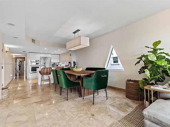 5th image of 7824 Collins Ave #501