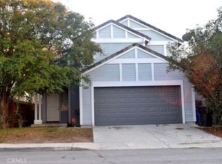 16383 Apple Gate Dr, Fontana, CA 92337