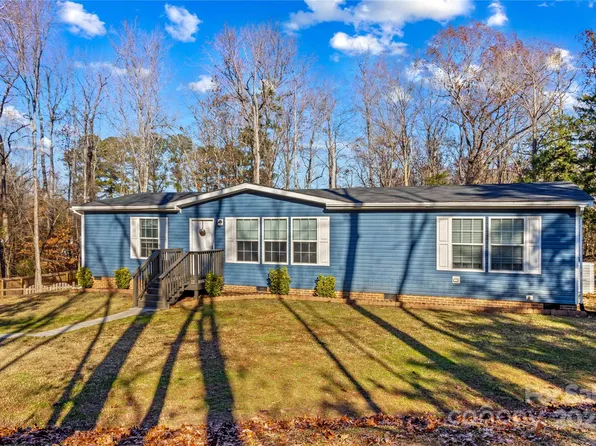 5900 Raintree Cir, Kannapolis, NC 28027