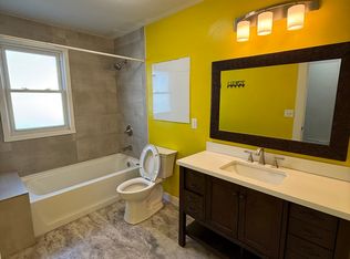 1724 Erie St, Racine, WI 53402