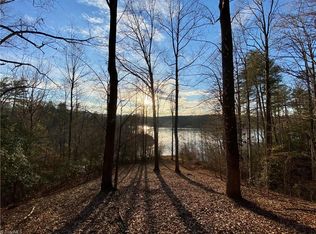 409 Lake Hills Dr, Wilkesboro, NC 28697