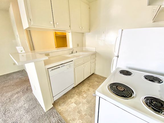 4th image of 1711 Corinth Ave APT 208