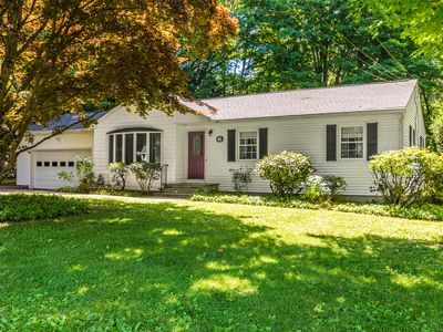 90 Russ Road, Trumbull, CT, 06611