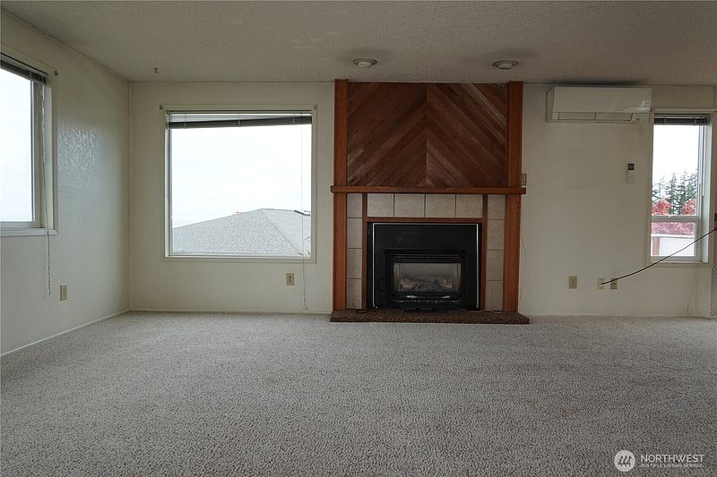3rd image of 711 Christman Place