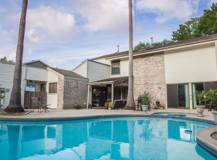 1611 E Hedgecroft Dr, El Lago, TX 77586