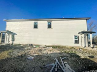 8735 Key Windy Way, Converse, TX 78109