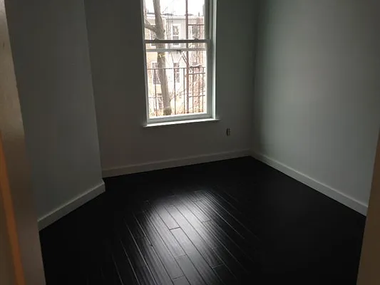 Rented by Premier Metro Realty Corp | media 52