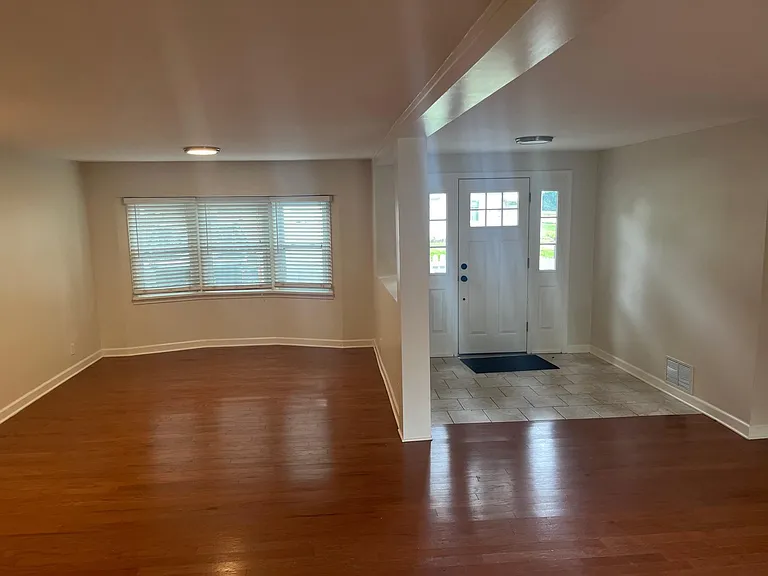 2355 Durham Dr — Photo 5