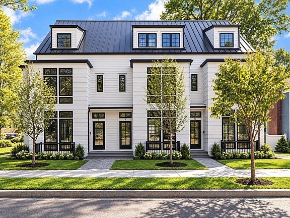 2nd image of 6 Floral St #6